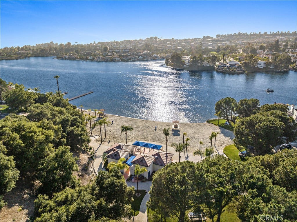 22661 Sweetmeadow, Mission Viejo, CA 92692 22661 Sweetmeadow, Mission Viejo, CA 92692