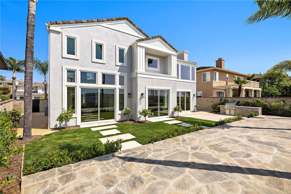 22661 Sweetmeadow, Mission Viejo, CA 92692 22661 Sweetmeadow, Mission Viejo, CA 92692