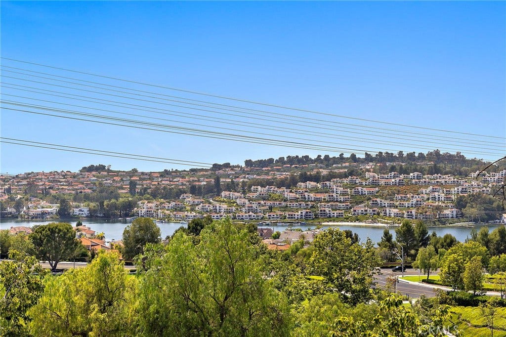 22661 Sweetmeadow, Mission Viejo, CA 92692 22661 Sweetmeadow, Mission Viejo, CA 92692