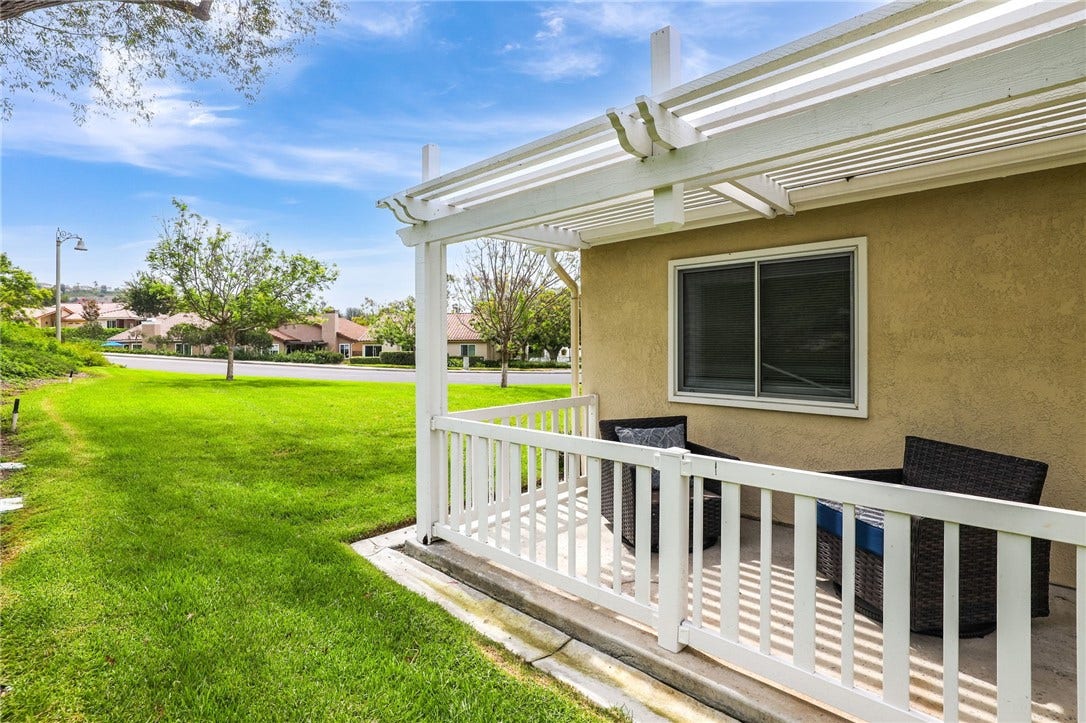 28275 Zurburan, Mission Viejo, CA 92692 28275 Zurburan, Mission Viejo, CA 92692