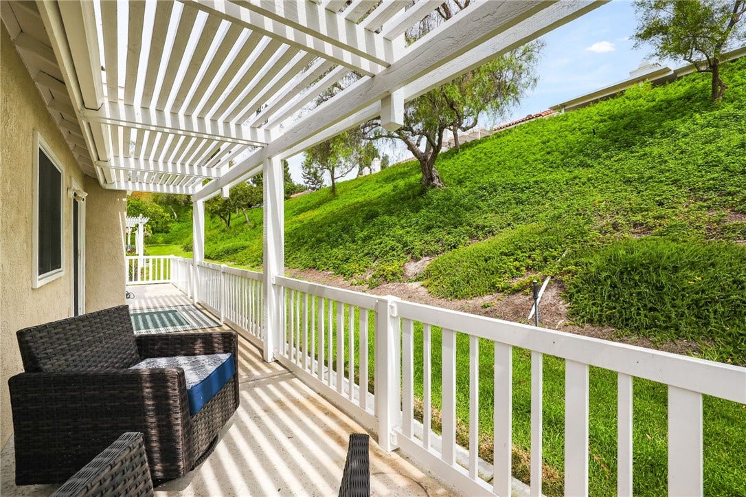 28275 Zurburan, Mission Viejo, CA 92692 28275 Zurburan, Mission Viejo, CA 92692