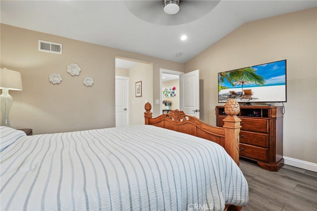28275 Zurburan, Mission Viejo, CA 92692 28275 Zurburan, Mission Viejo, CA 92692