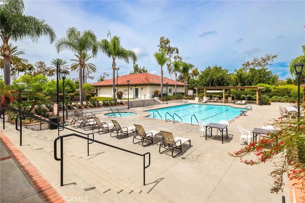 28275 Zurburan, Mission Viejo, CA 92692 28275 Zurburan, Mission Viejo, CA 92692