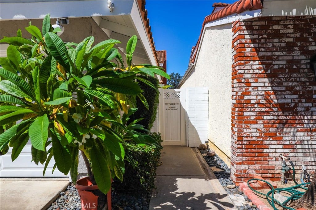 21821 Michigan Lane, Lake Forest, CA 92630