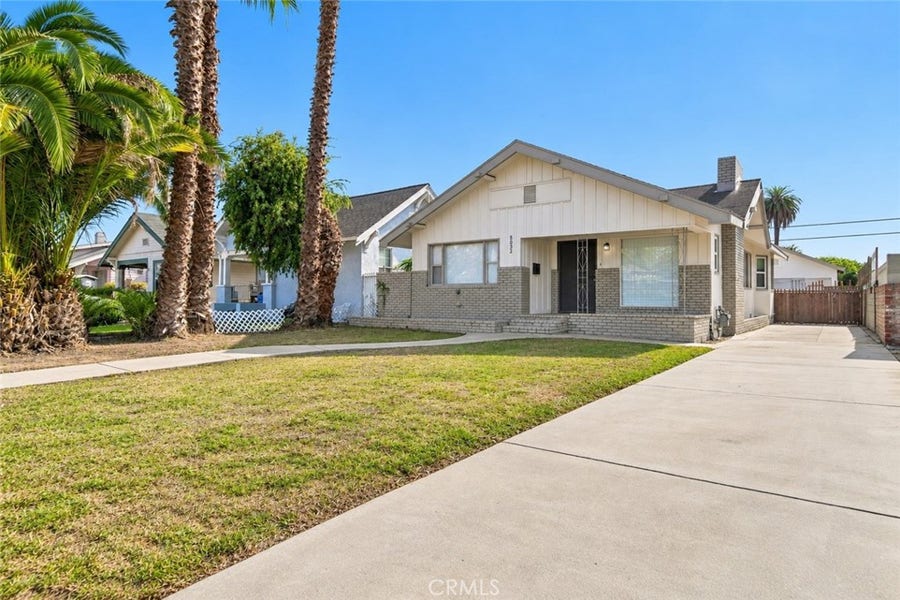 Property photo for 5032 S Wilton Place, Los Angeles, CA