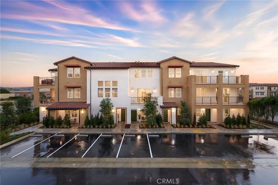 Property photo for 465 Paradiso Place, Covina, CA