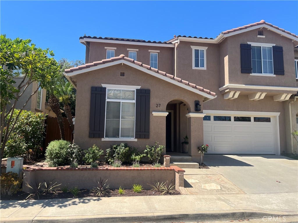 27 Las Cruces, Rancho Santa Margarita, CA 92688 Beautiful Santa Fe single family home. Excellent curb appeal and freshly painted exterior