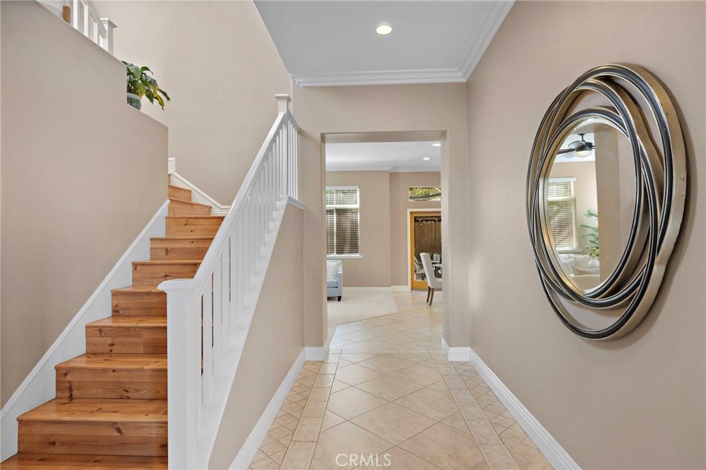 27 Las Cruces, Rancho Santa Margarita, CA 92688 Lovely entry into your new home!