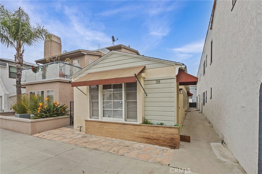 Property photo for 38 Argonne, #2, Long Beach, CA