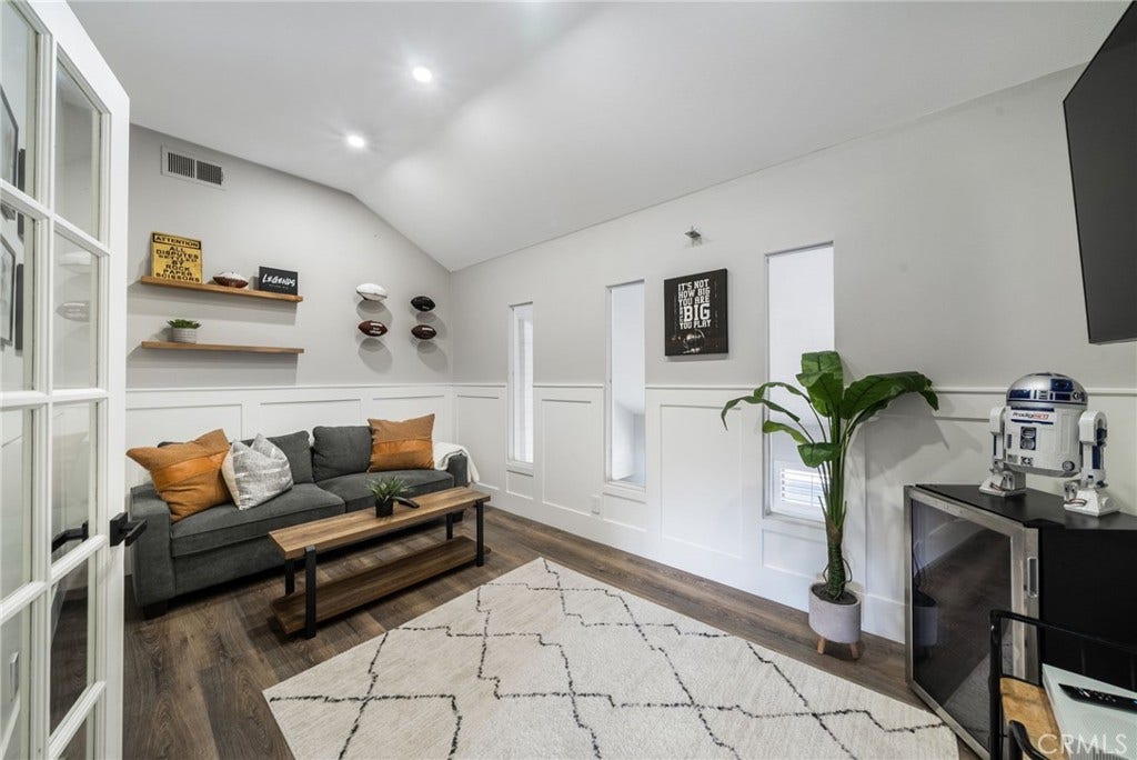 25902 Hitching Rail, Laguna Hills, CA 92653 Bonus/flex room