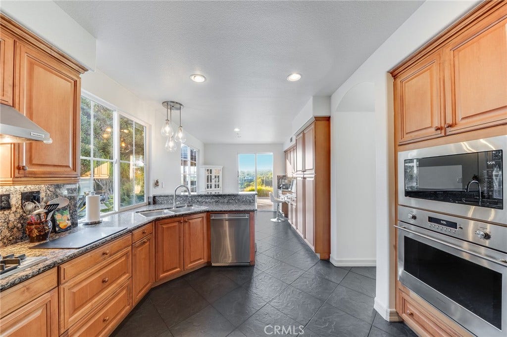 2 Avenida Cristal, San Clemente, CA 92673 2 Avenida Cristal, San Clemente, CA 92673