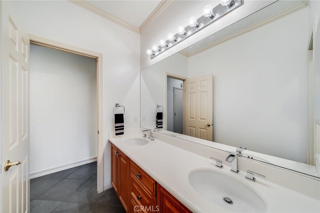 2 Avenida Cristal, San Clemente, CA 92673 2 Avenida Cristal, San Clemente, CA 92673