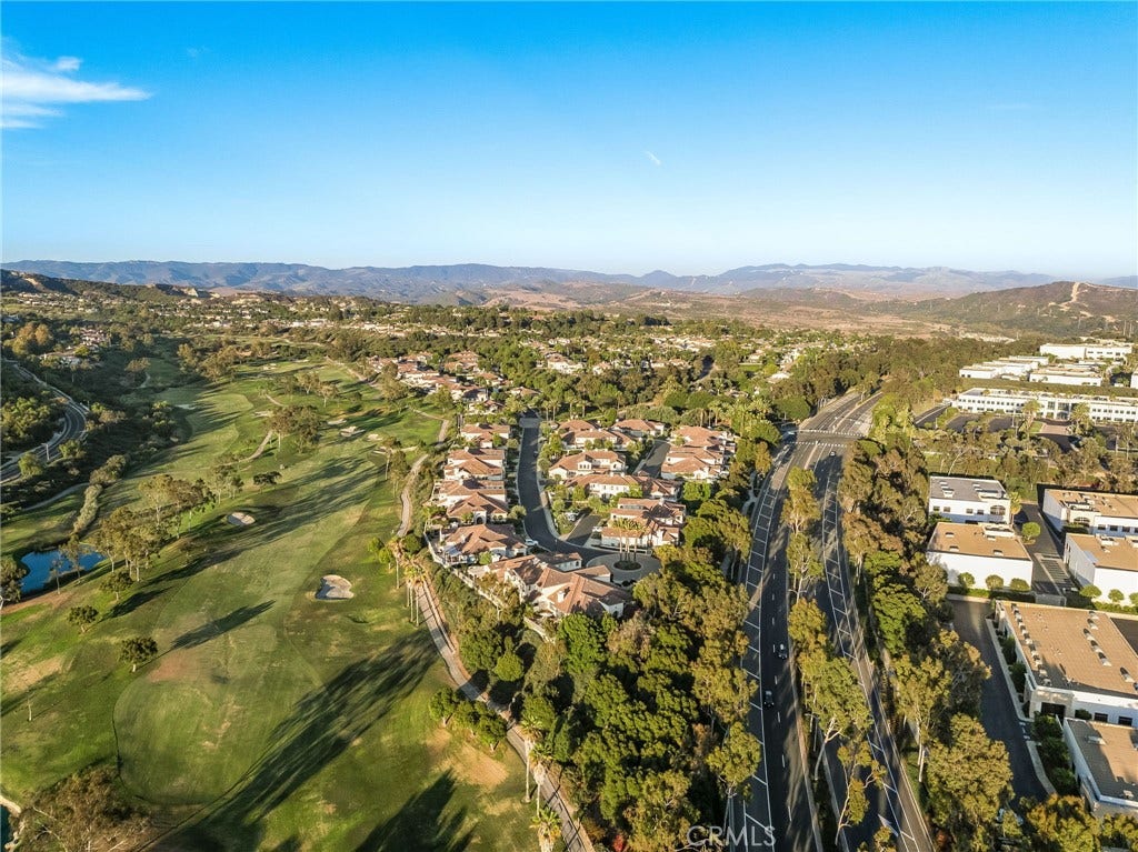 2 Avenida Cristal, San Clemente, CA 92673 2 Avenida Cristal, San Clemente, CA 92673
