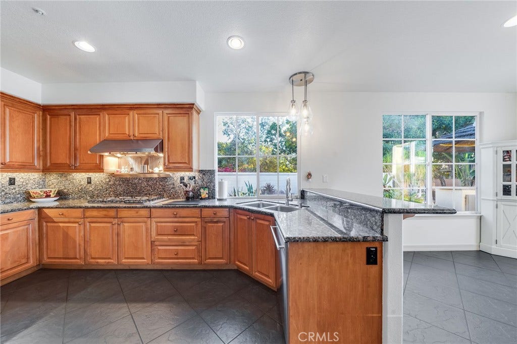 2 Avenida Cristal, San Clemente, CA 92673 2 Avenida Cristal, San Clemente, CA 92673