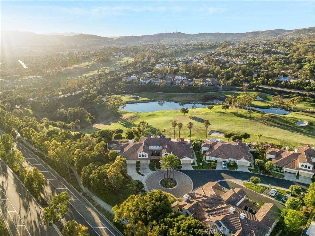 2 Avenida Cristal, San Clemente, CA 92673 2 Avenida Cristal, San Clemente, CA 92673