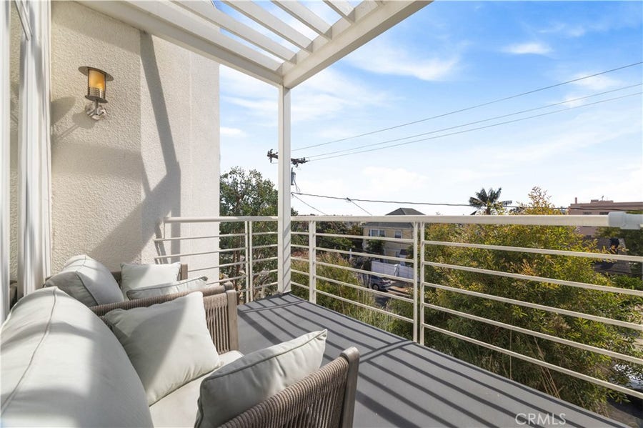 Property photo for 3019 3rd Street, #202, Santa Monica, CA