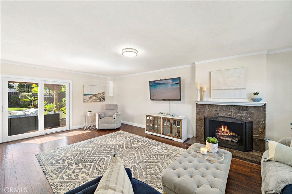25042 Greenbay Drive, Lake Forest, CA 92630 25042 Greenbay Drive, Lake Forest, CA 92630