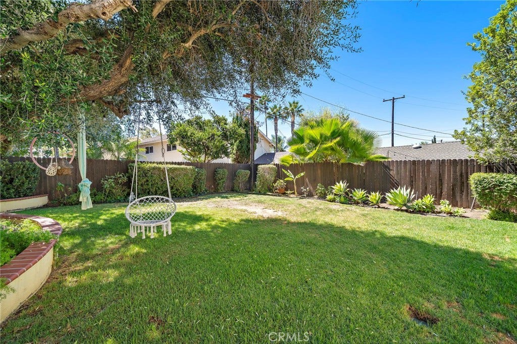 25042 Greenbay Drive, Lake Forest, CA 92630 25042 Greenbay Drive, Lake Forest, CA 92630