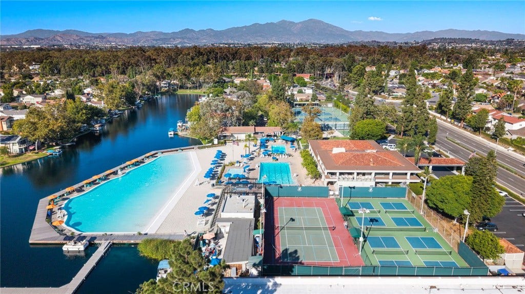 25042 Greenbay Drive, Lake Forest, CA 92630 25042 Greenbay Drive, Lake Forest, CA 92630