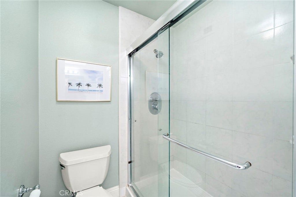 25042 Greenbay Drive, Lake Forest, CA 92630 25042 Greenbay Drive, Lake Forest, CA 92630
