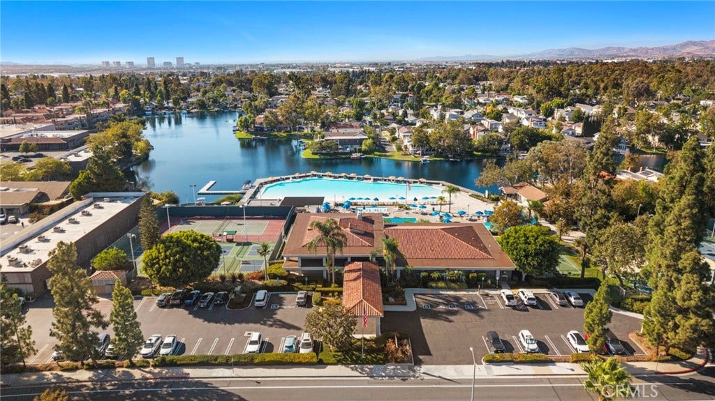 25042 Greenbay Drive, Lake Forest, CA 92630 25042 Greenbay Drive, Lake Forest, CA 92630
