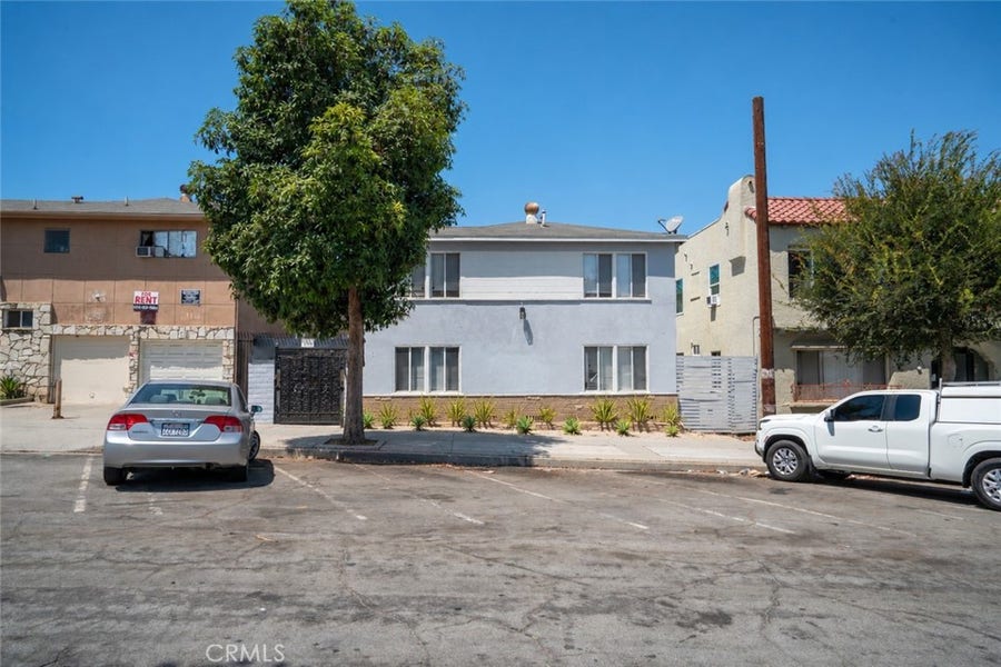 Property photo for 1425 Cedar Avenue, Long Beach, CA