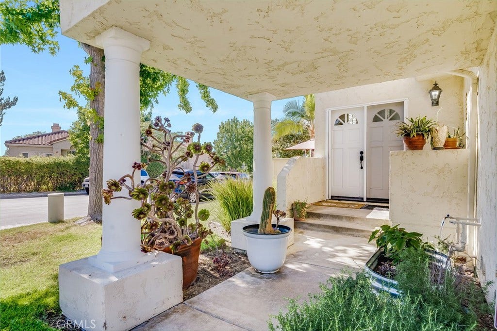 423 Via Presa, San Clemente, CA 92672 423 Via Presa, San Clemente, CA 92672