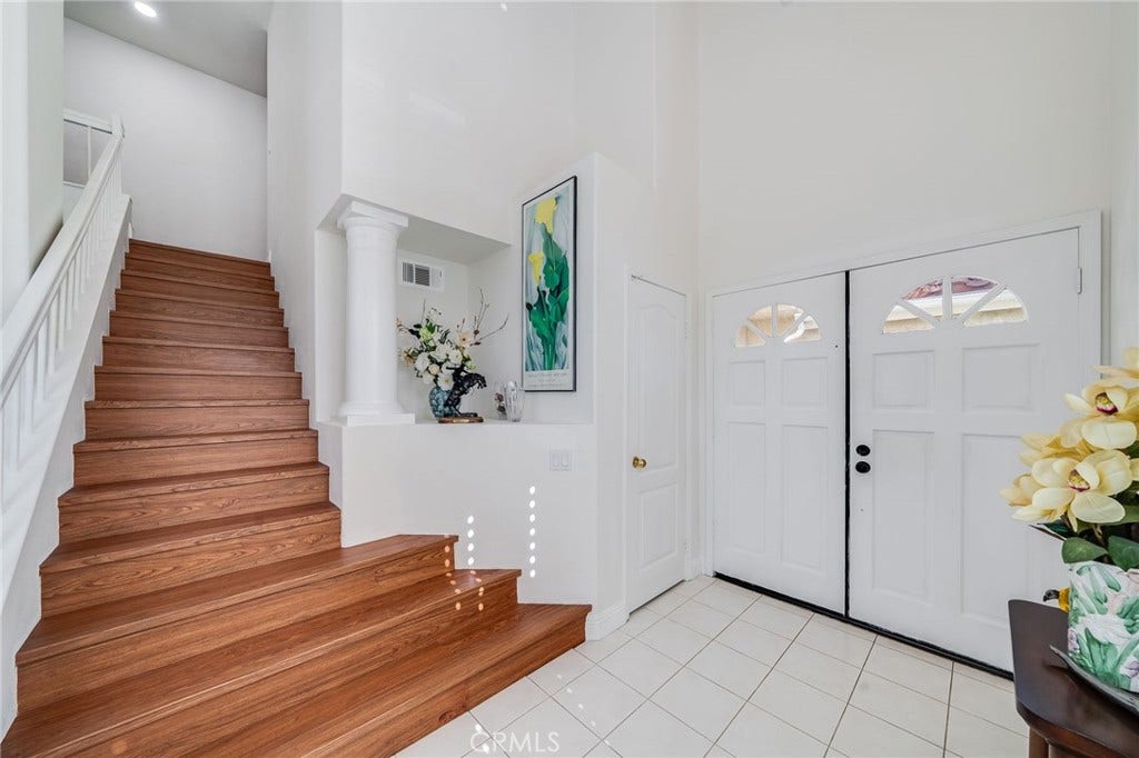 423 Via Presa, San Clemente, CA 92672 423 Via Presa, San Clemente, CA 92672