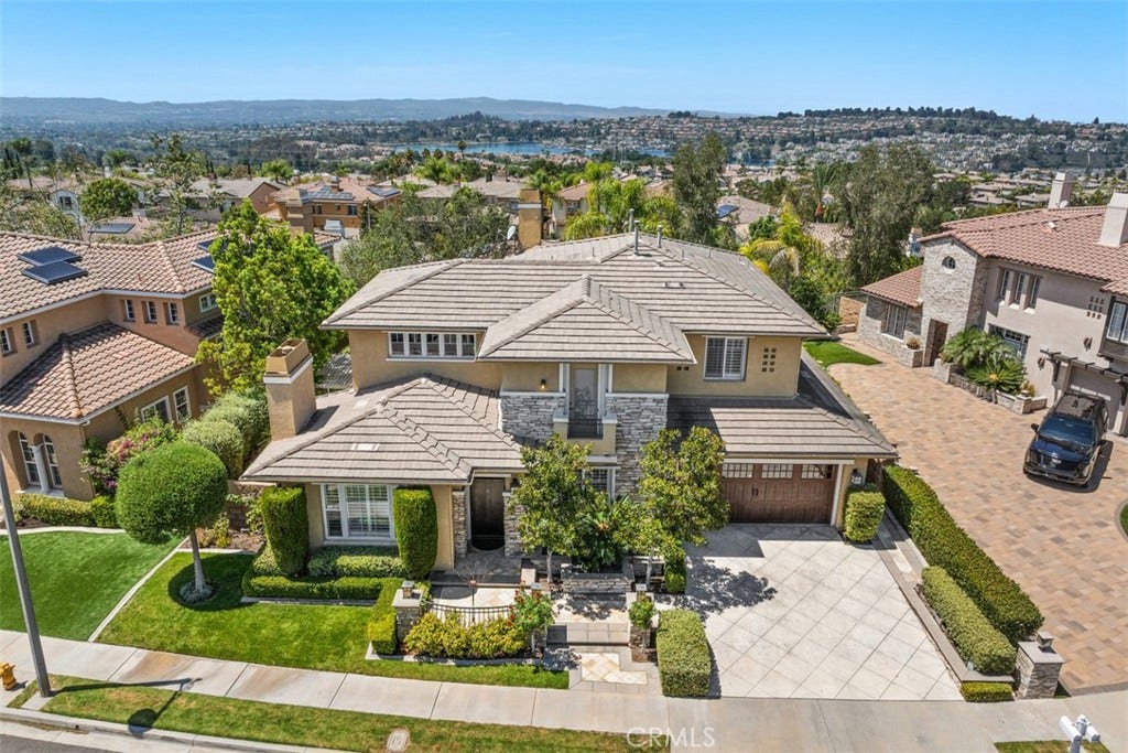 22801 Maiden Lane, Mission Viejo, CA 92692 22801 Maiden Lane, Mission Viejo, CA 92692