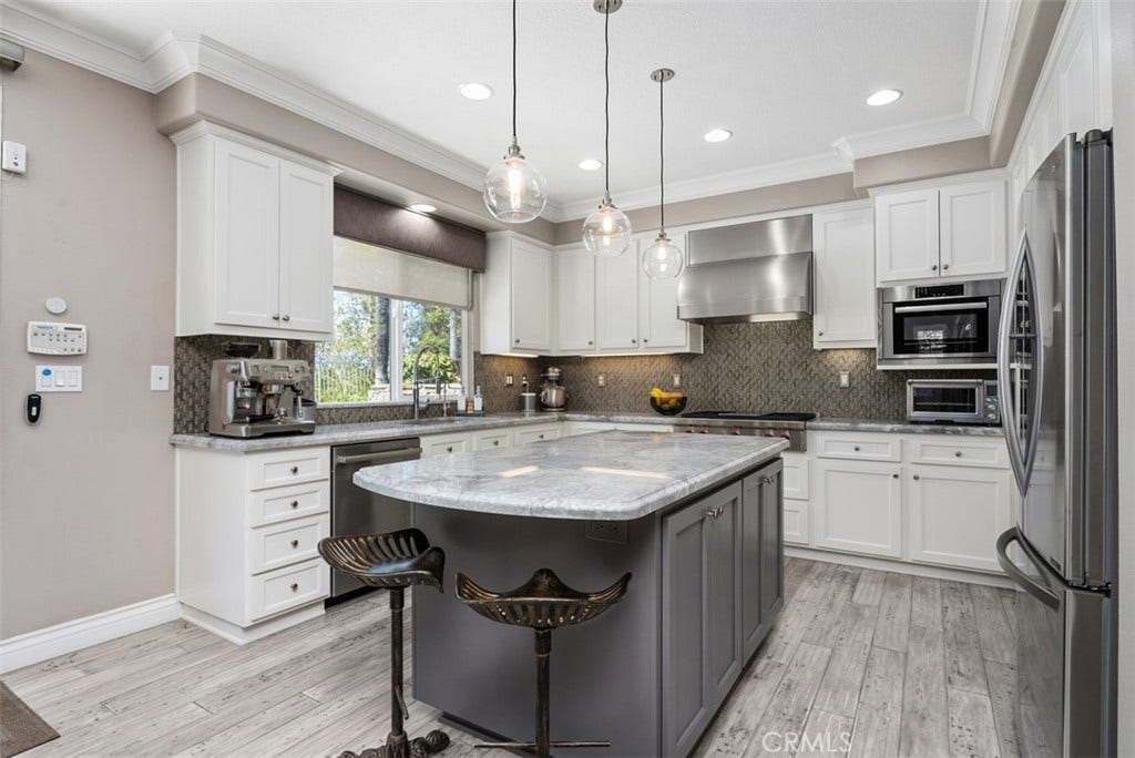 22801 Maiden Lane, Mission Viejo, CA 92692 22801 Maiden Lane, Mission Viejo, CA 92692