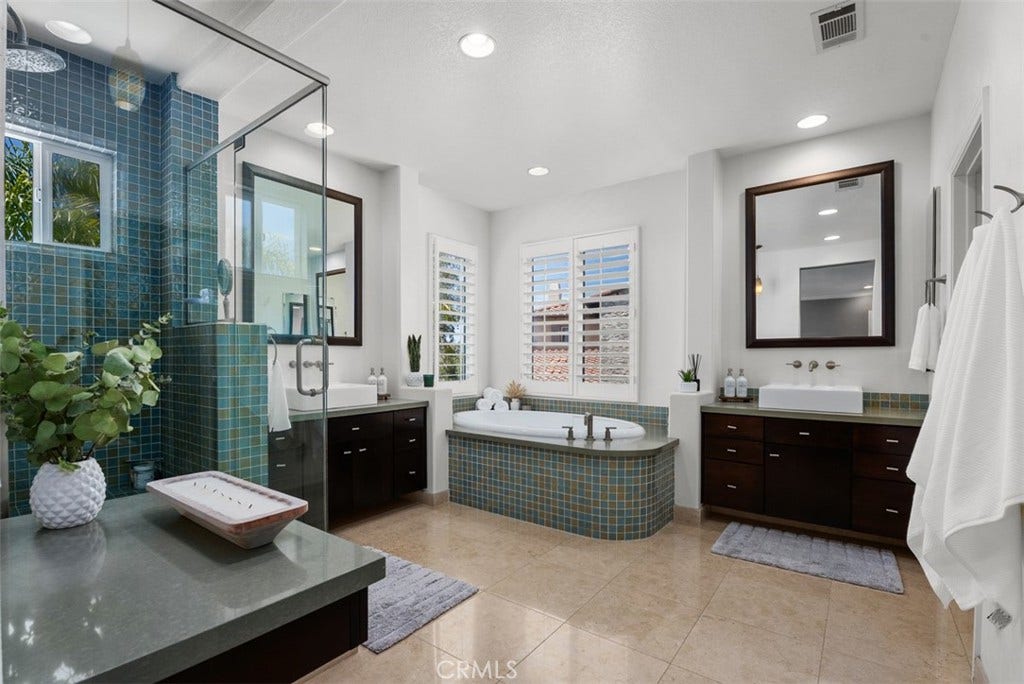 22801 Maiden Lane, Mission Viejo, CA 92692 Pr ensuite bath