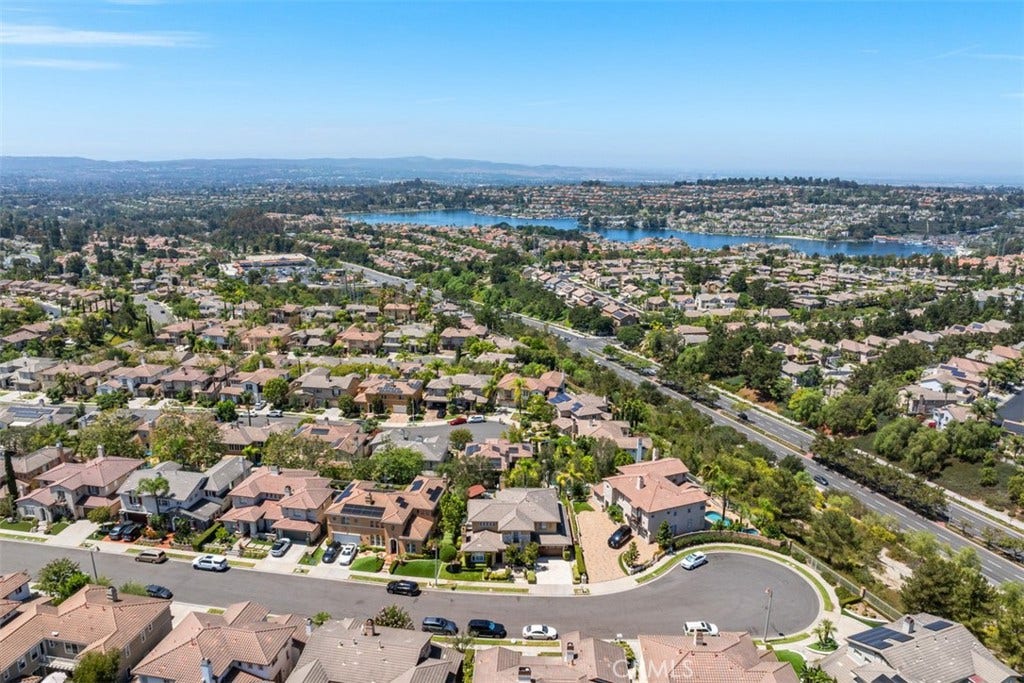 22801 Maiden Lane, Mission Viejo, CA 92692 22801 Maiden Lane, Mission Viejo, CA 92692