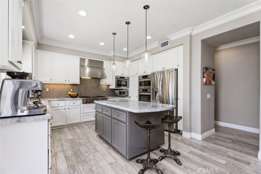 22801 Maiden Lane, Mission Viejo, CA 92692 22801 Maiden Lane, Mission Viejo, CA 92692