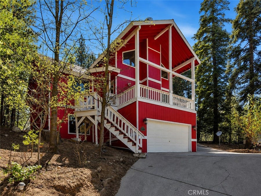 Property photo for 27661 Canyon Drive, Lake Arrowhead, CA