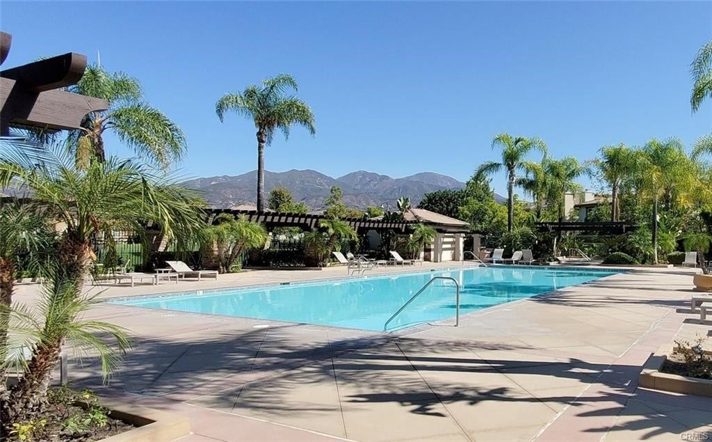 252 Knoll Lake, Mission Viejo, CA 92692 252 Knoll Lake, Mission Viejo, CA 92692
