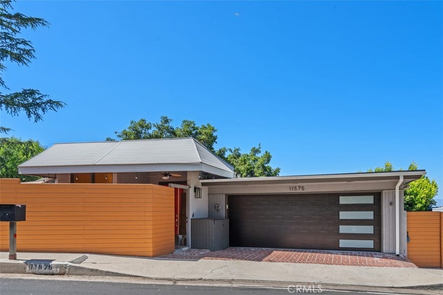 Property photo for 11575 Sunshine Terrace, Studio City, CA
