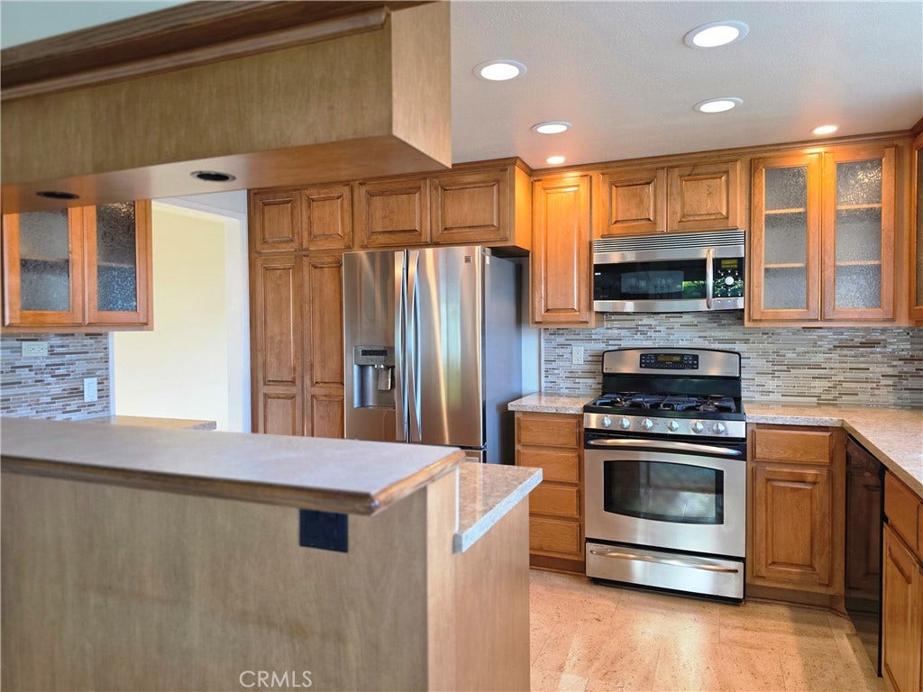 Stainless appliances included