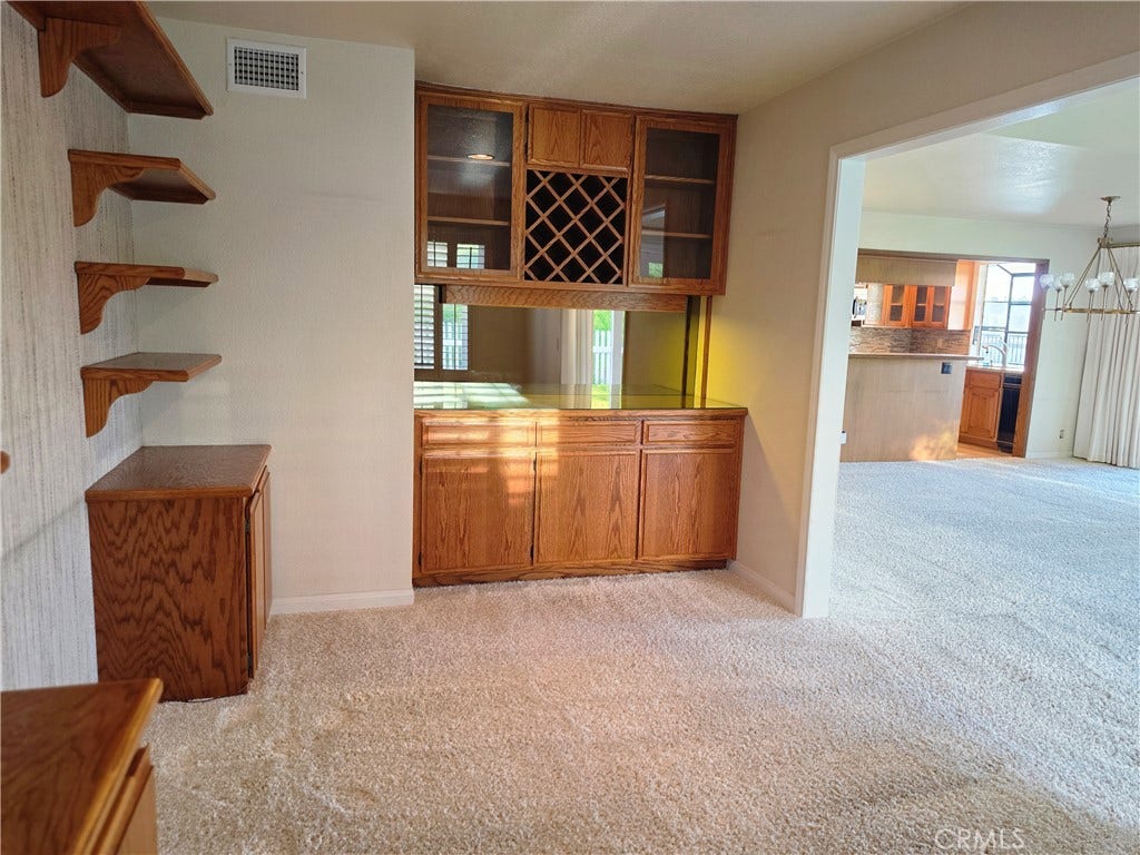 Den with built-ins