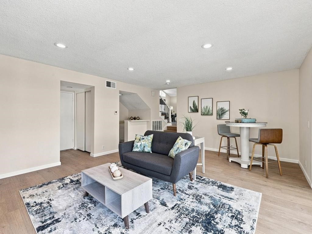 23862 Copenhagen, Mission Viejo, CA 92691 Another view of the family room