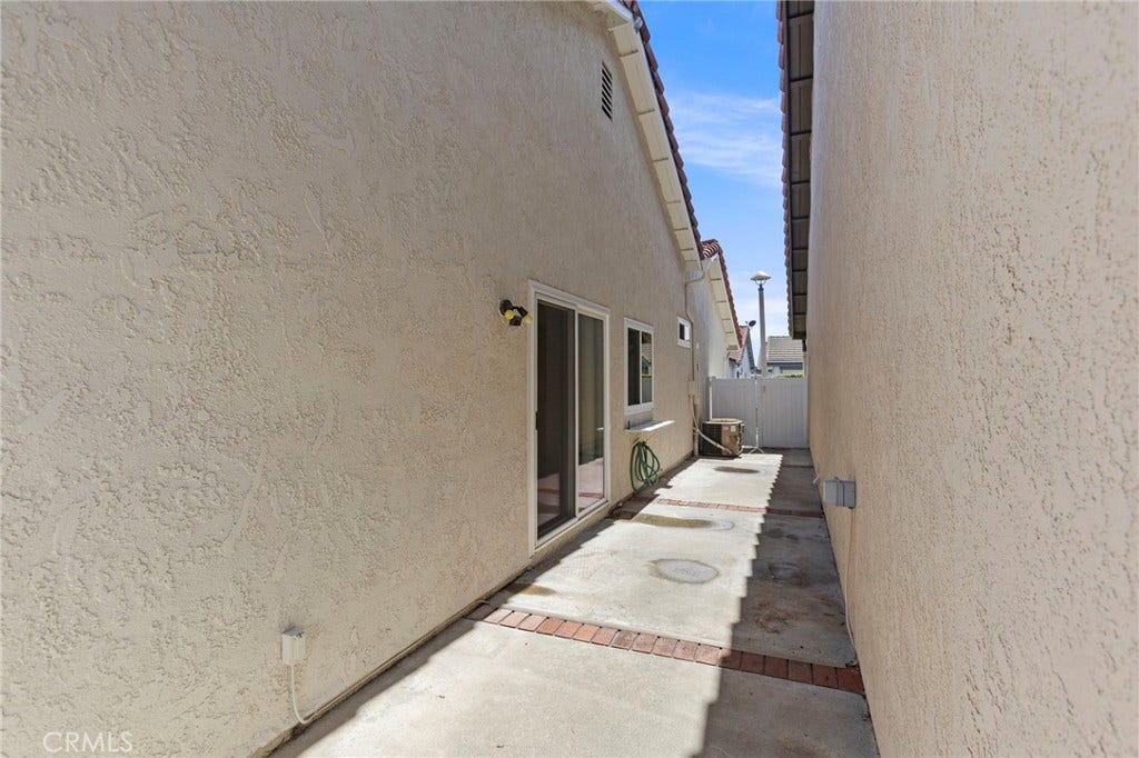 27863 Espinoza, Mission Viejo, CA 92692 27863 Espinoza, Mission Viejo, CA 92692