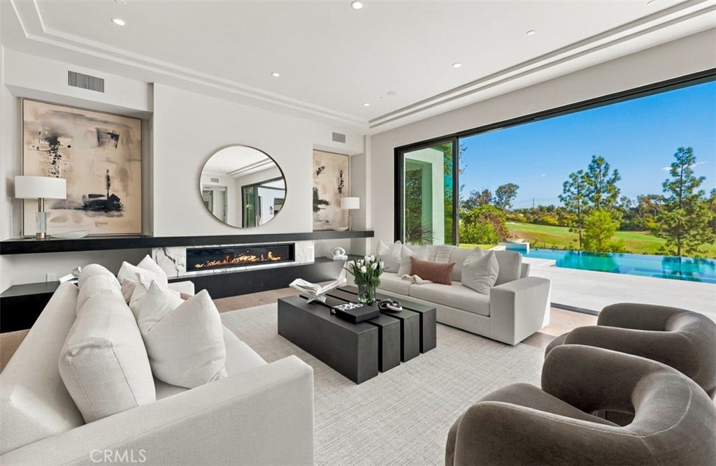 76 Hillcrest Lane, Newport Beach, CA 92660