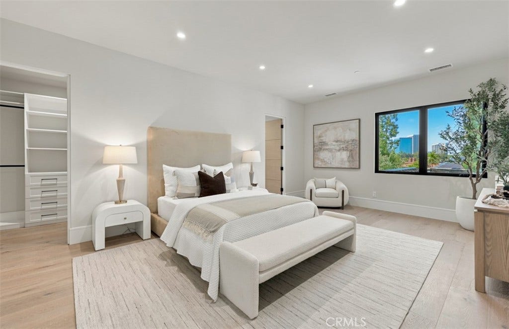 76 Hillcrest Lane, Newport Beach, CA 92660