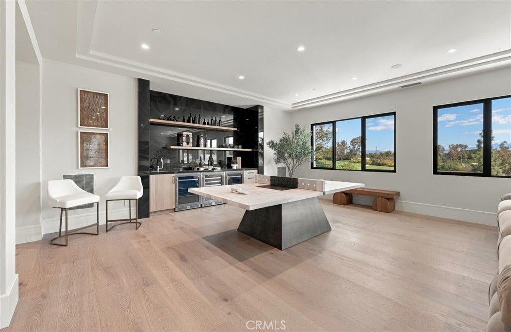 76 Hillcrest Lane, Newport Beach, CA 92660