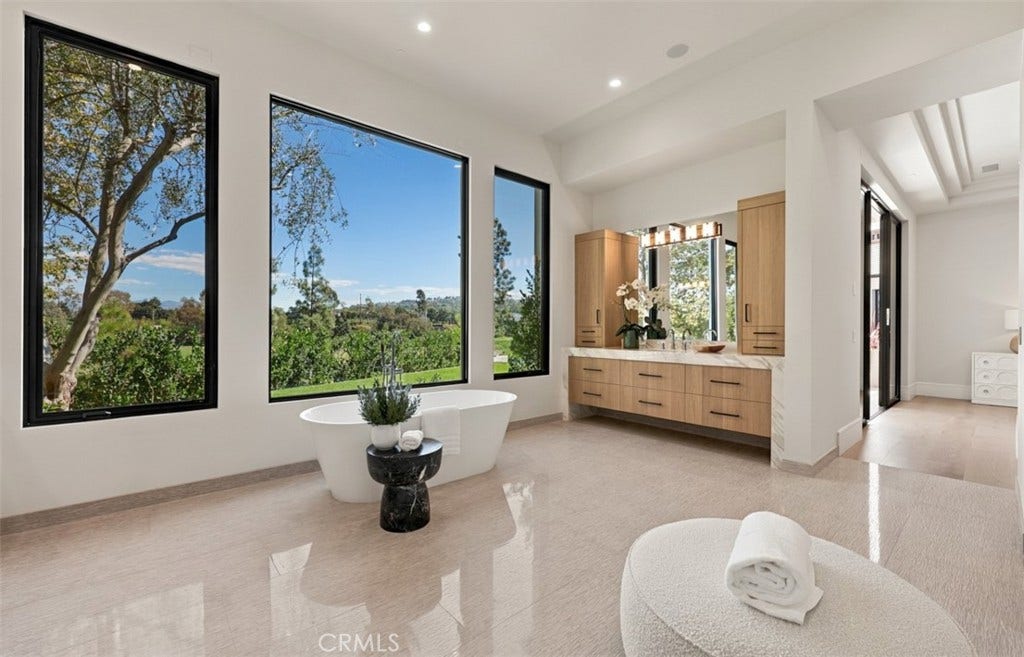 76 Hillcrest Lane, Newport Beach, CA 92660