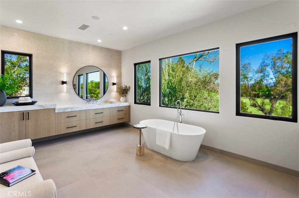 76 Hillcrest Lane, Newport Beach, CA 92660