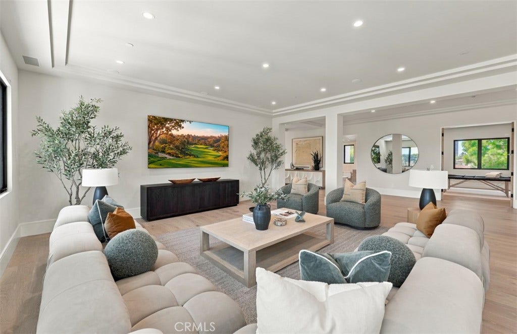 76 Hillcrest Lane, Newport Beach, CA 92660