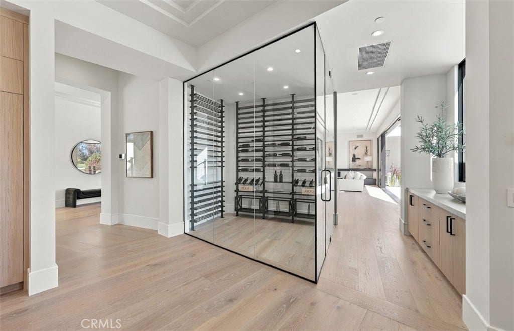 76 Hillcrest Lane, Newport Beach, CA 92660