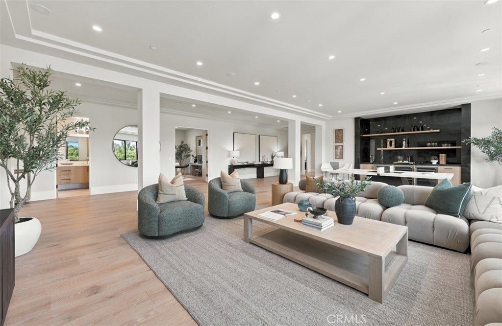 76 Hillcrest Lane, Newport Beach, CA 92660