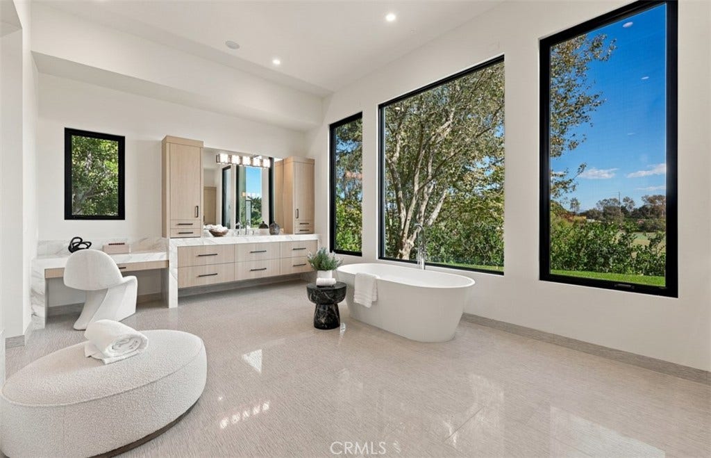 76 Hillcrest Lane, Newport Beach, CA 92660