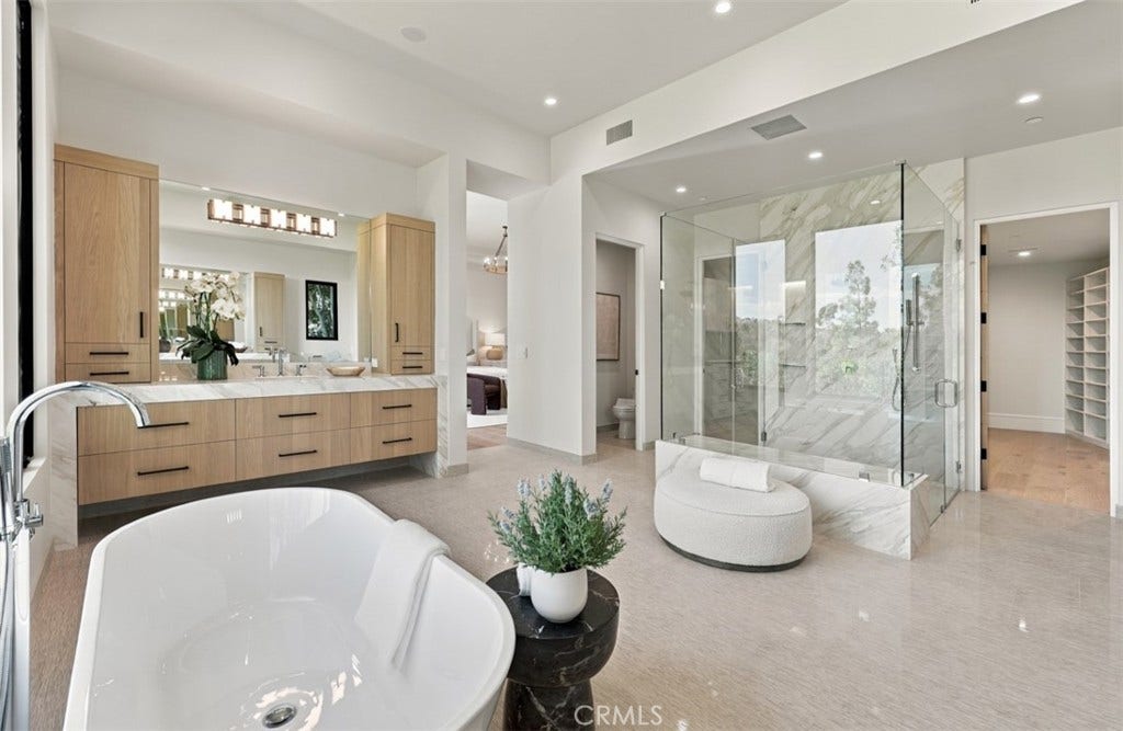 76 Hillcrest Lane, Newport Beach, CA 92660